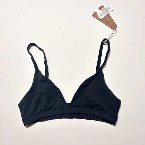 SKIMS Triangle Bralette - Picture 2 of 5